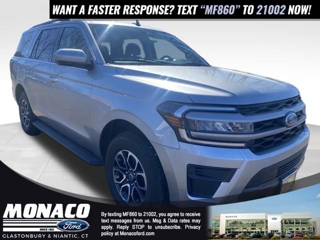 Silver Metallic 2022 Ford Expedition SUV / Crossover Four-Wheel Drive Automatic