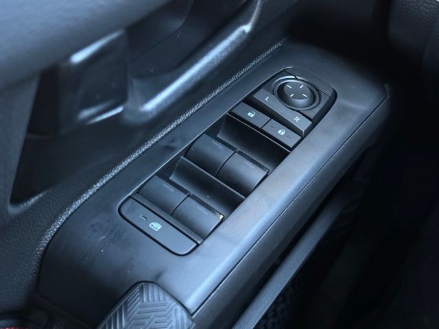 2025 Toyota Tacoma TRD Pro - Photo 9