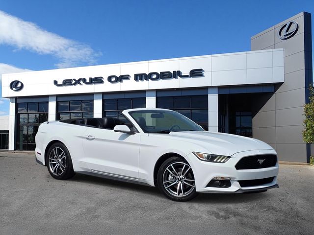 Oxford White 2016 Ford Mustang Convertible Rear-Wheel Drive 6-Speed Automatic