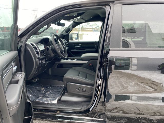 2026 Ram 1500 Big Horn/Lone Star - Diamond Black Crystal Pearlcoat exterior view 11