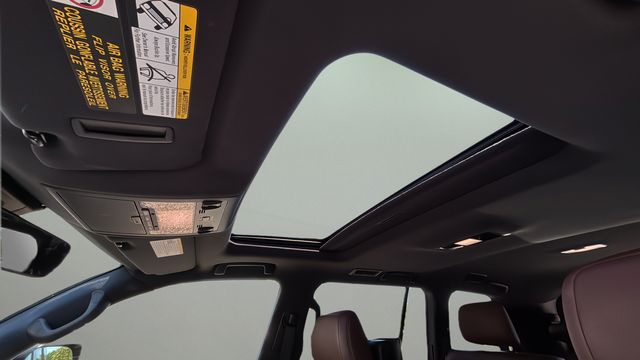 Used 2017 Black Toyota Base image 19