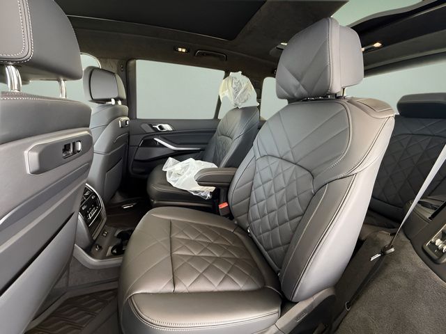 2026 BMW X7 40i - Photo 25