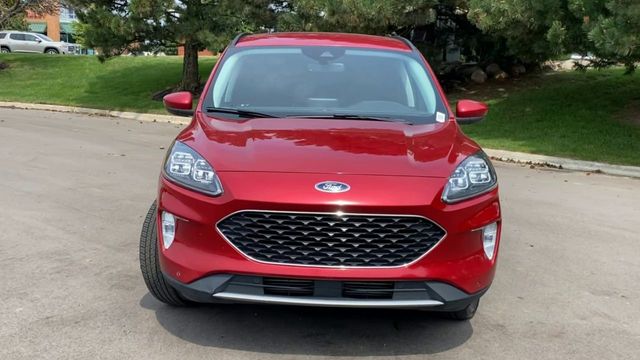 2022 Ford Escape Titanium 3