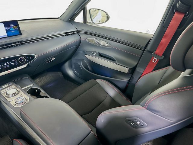 2025 Genesis GV70 Sport Prestige 25