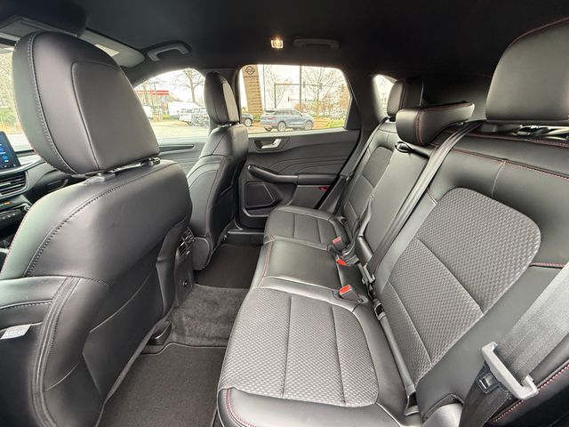 2025 Ford Escape ST-Line photo