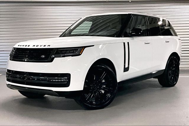 Fuji White 2026 Land Rover Range Rover P400 SE AWD SUV / Crossover All-Wheel Drive 8-Speed Automatic