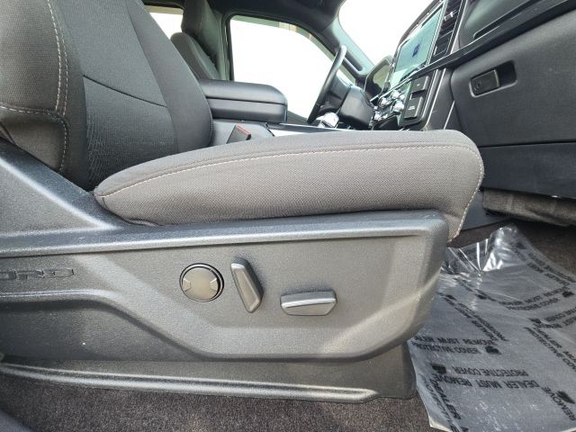 2022 Ford F-150 XLT:B02121