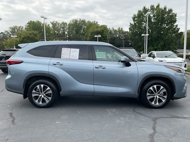 Used 2021 Toyota Highlander Hybrid SUV