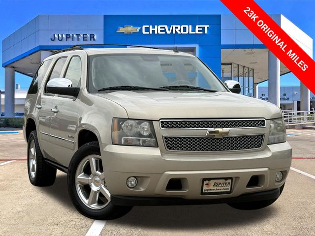 Gold Mist Metallic 2011 Chevrolet Tahoe SUV / Crossover 4X2 6-Speed Automatic Overdrive