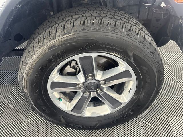 Used 2021 Jeep Wrangler SUV