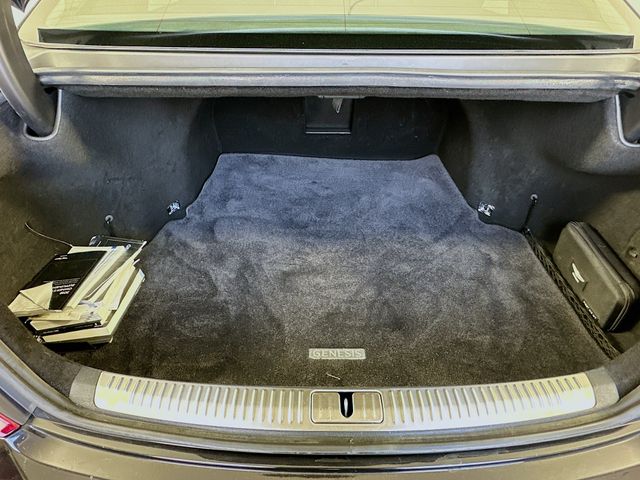 Thumbnail: 2019 Genesis G90 - 29