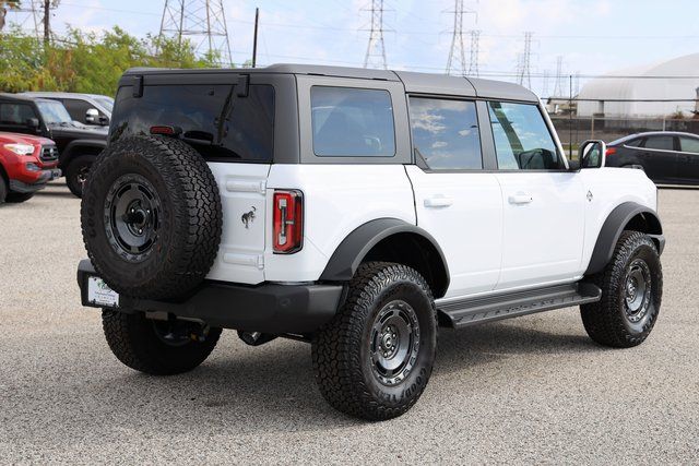 2025 Ford Bronco Outer Banks - 7