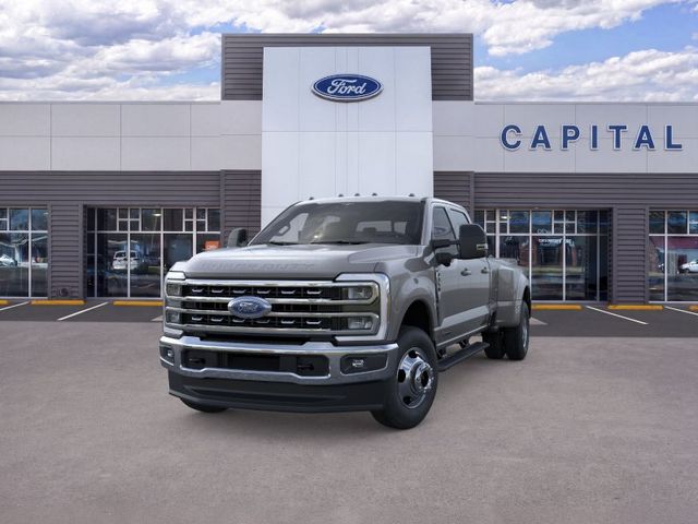 New 2026 Gray Ford XLT image 2