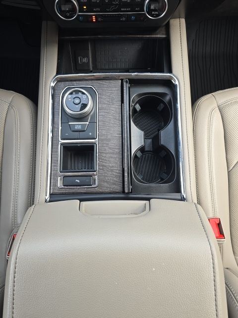 2021 Ford Expedition Limited:L165851A