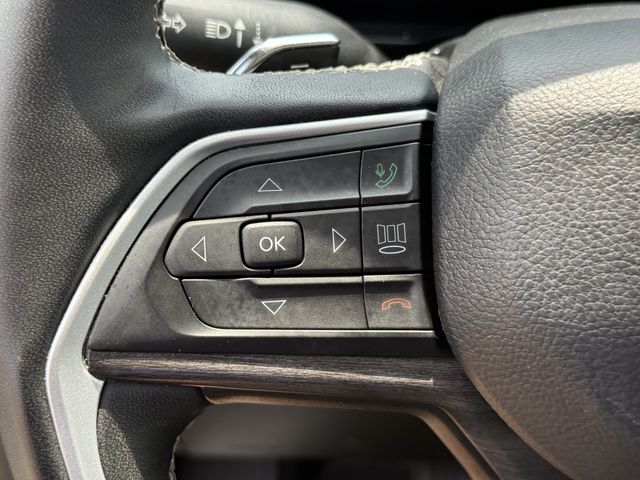 2023 Jeep Grand Cherokee Limited Silver at River Oaks CDJR