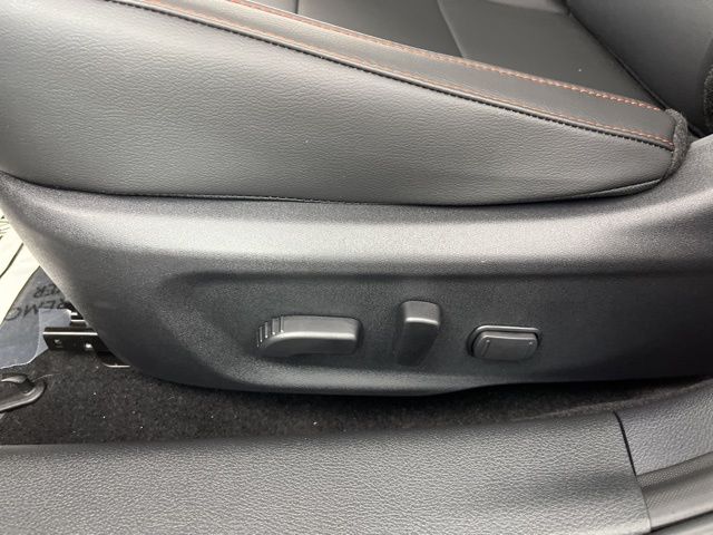 2025 Atlantic Gray Metallic/Super Black Nissan Sentra SR FWD Sedan