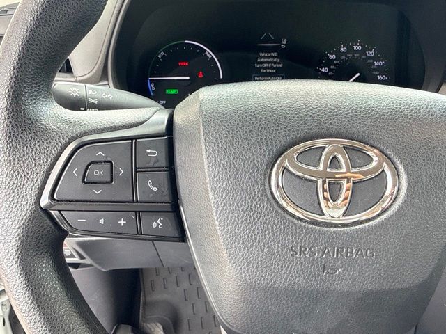 Used 2023 Toyota Sienna Van