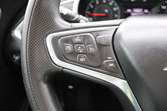 2023 Chevrolet Malibu LT photo