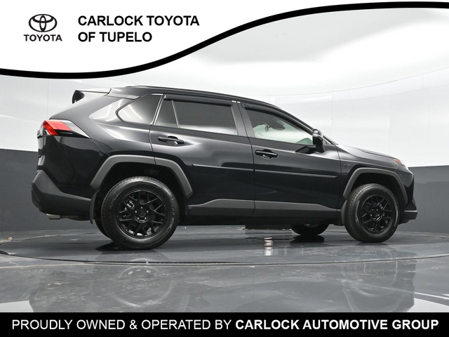 2022 Toyota RAV4 XLE 35