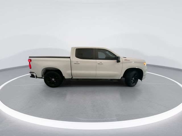 Used 2023 White Chevrolet RST image 9