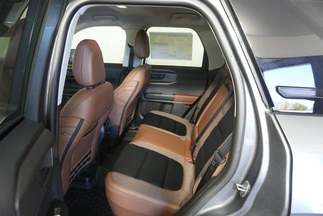 New 2025 Gray Ford Outer Banks image 22