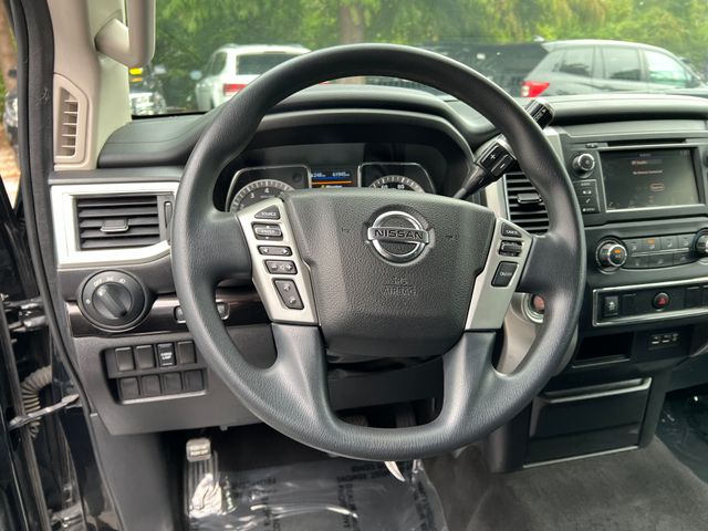 2019 Nissan Titan SV 27