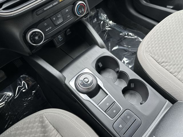 Used 2022 Blue Ford SE image 22