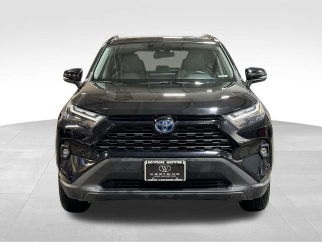 2022 Toyota RAV4 Hybrid XLE Premium 8