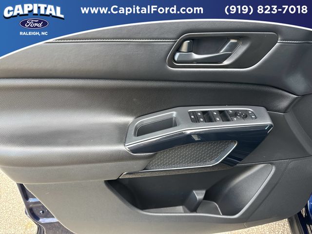 Used 2025 Blue Nissan SV image 20