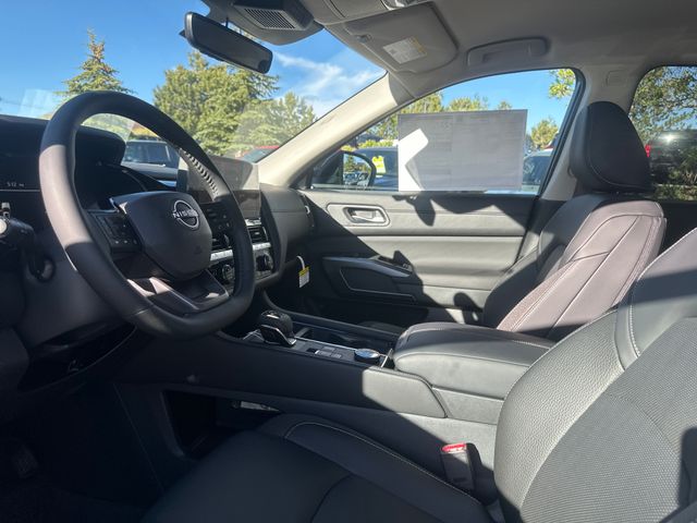 2026 Nissan Pathfinder SL - Photo 18