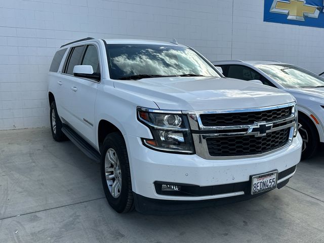 2018 Chevrolet Suburban LT 2