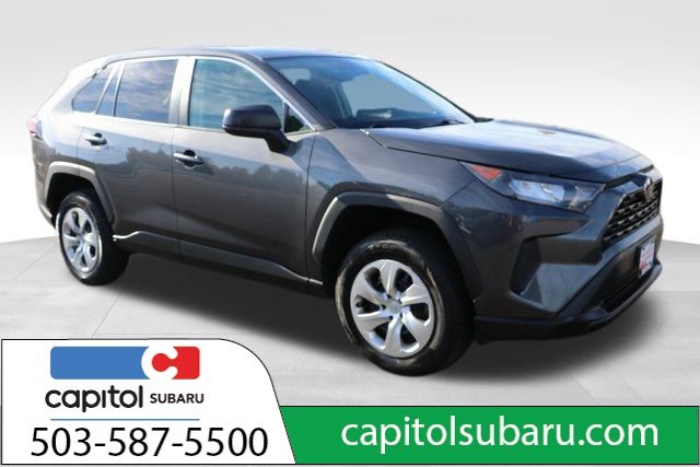 2022 Toyota RAV4 LE 16