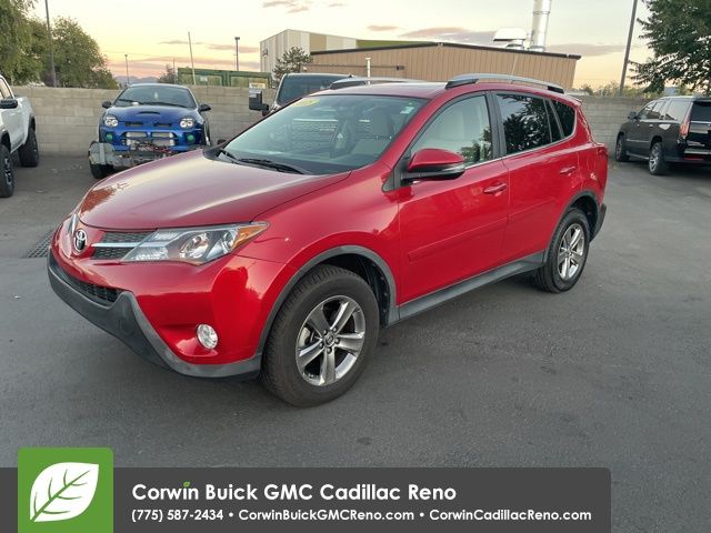 2015 Toyota RAV4 XLE 30