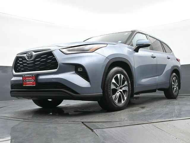 2021 Toyota Highlander XLE 29