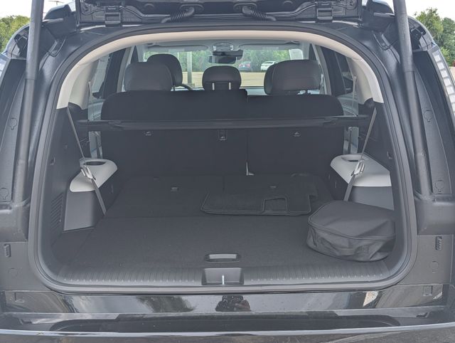 New 2026 Black Hyundai SEL image 26