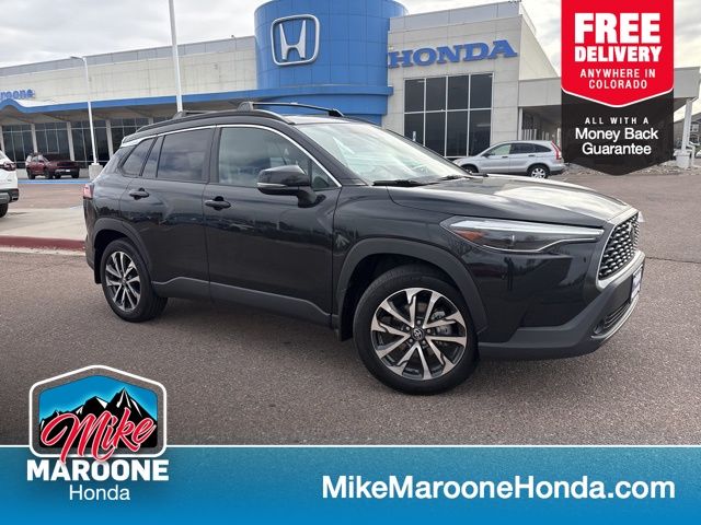 Jet Black 2022 Toyota Corolla Cross XLE AWD SUV / Crossover All-Wheel Drive Continuously Variable Transmission