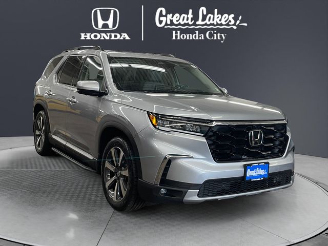 Lunar Silver Metallic 2023 Honda Pilot SUV / Crossover All-Wheel Drive Automatic