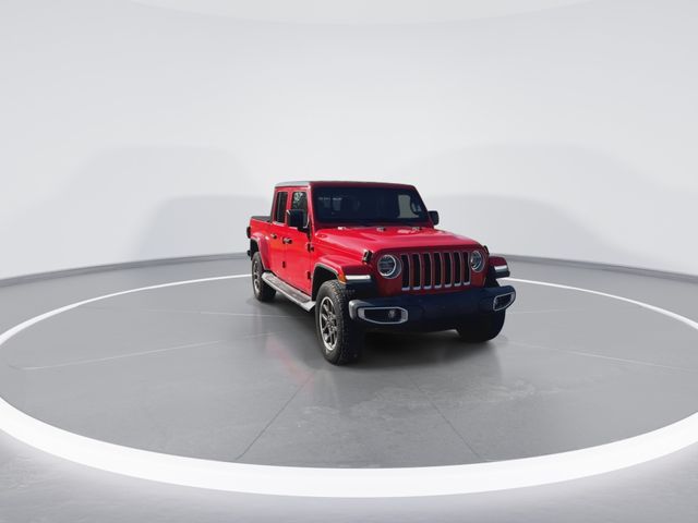 Used 2021 Red Jeep Overland image 3