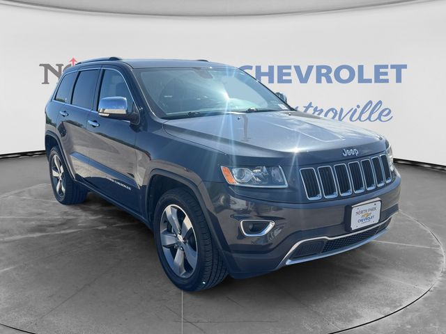 Gray (Maximum Steel Metallic Clearcoat) 2015 Jeep Grand Cherokee SUV / Crossover 4X2 8-Speed Automatic