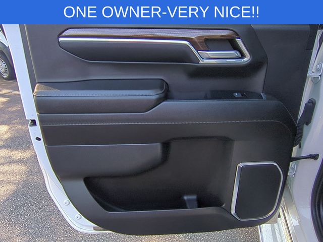 Used 2023 White Chevrolet LT image 28