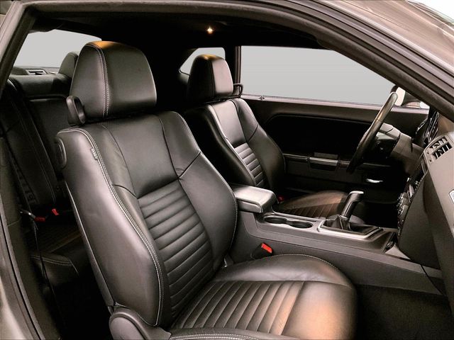 2012 Dodge Challenger R/T - 7