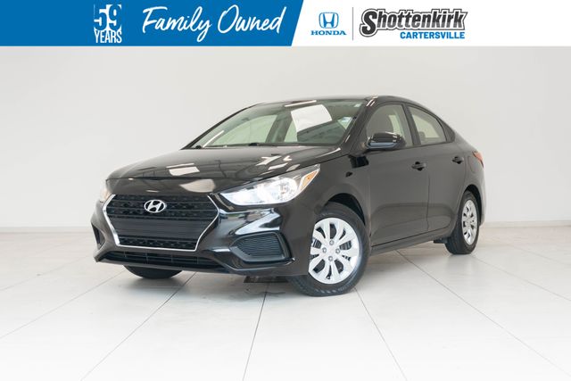 Absolute Black Pearl 2022 Hyundai Accent Sedan Front-Wheel Drive Continuously Variable Transmission