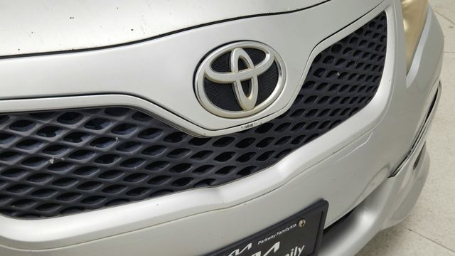 2011 Toyota Camry SE Silver at Emmons Autoplex