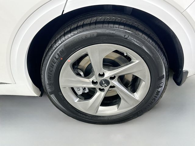 Thumbnail: 2026 Genesis GV70 - 23