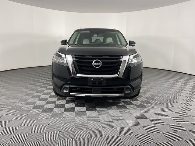 2022 Nissan Pathfinder SL 3