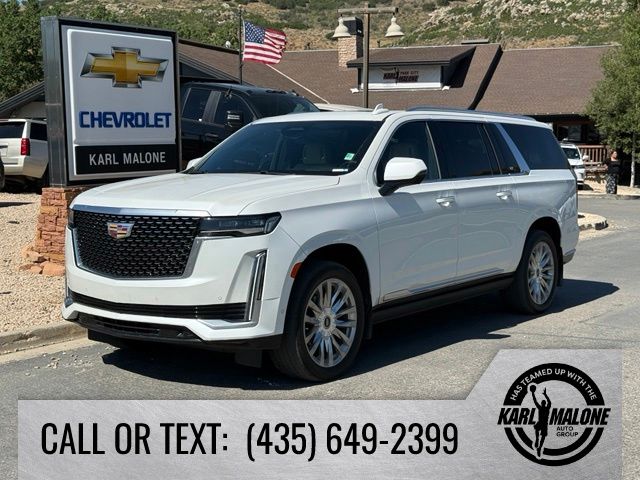 Crystal White Tricoat 2023 Cadillac Escalade ESV SUV / Crossover Four-Wheel Drive