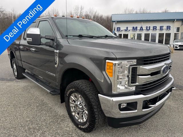 Gray (Magnetic) 2017 Ford F-250 Super Duty XLT Crew Cab 4WD Pickup Truck Four-Wheel Drive 6-Speed Automatic