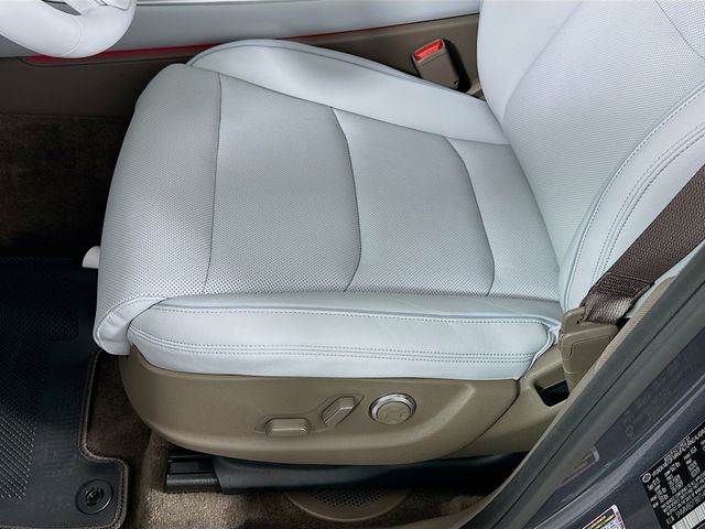 Thumbnail: 2026 Genesis GV70 - 21