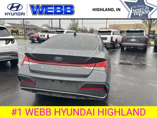 Used 2024 Gray Hyundai SEL image 16