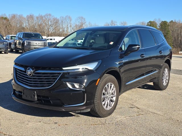 2023 Buick Enclave Essence  C02531